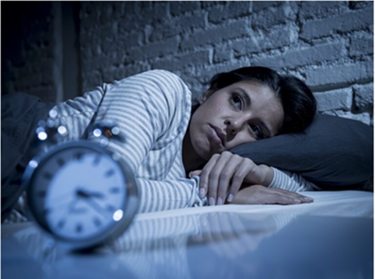 Sleeping Problem Solution : लहसुन की एक कली कर देगी आपकी नींद की समस्या को गायब, करें इसका ऐसे इस्तेमाल