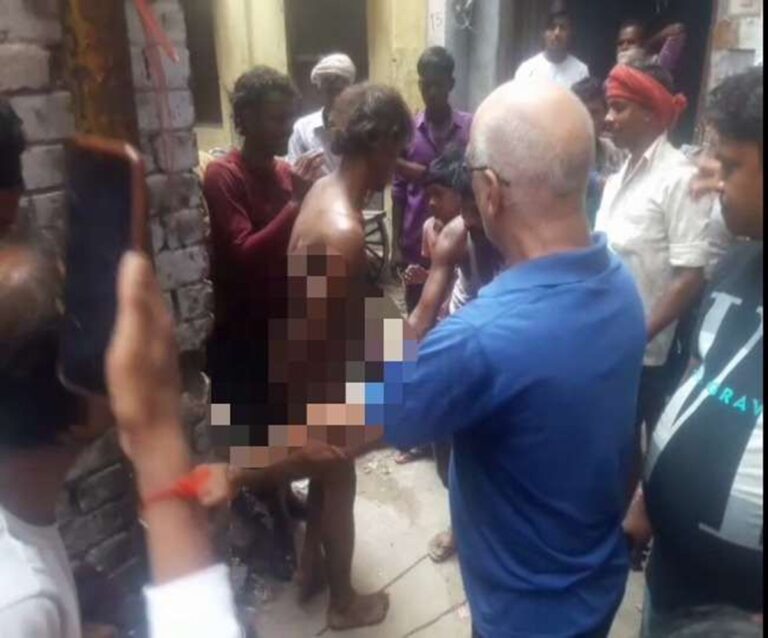 Lucknow: चोर को दी गई बड़ी बेरहमी से सजा, खंभे से बांधकर दनादन बरसाए बेल्ट